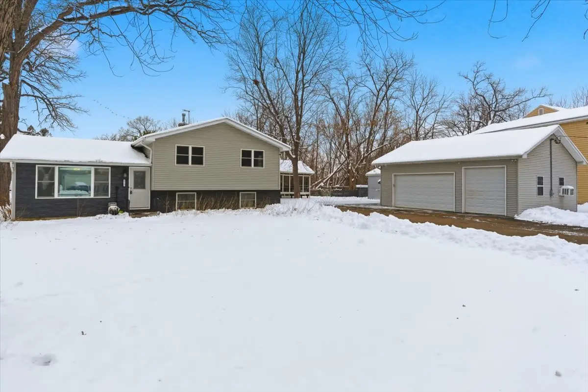 4 N Lake Avenue, Third Lake, IL 60030 - Image #1
