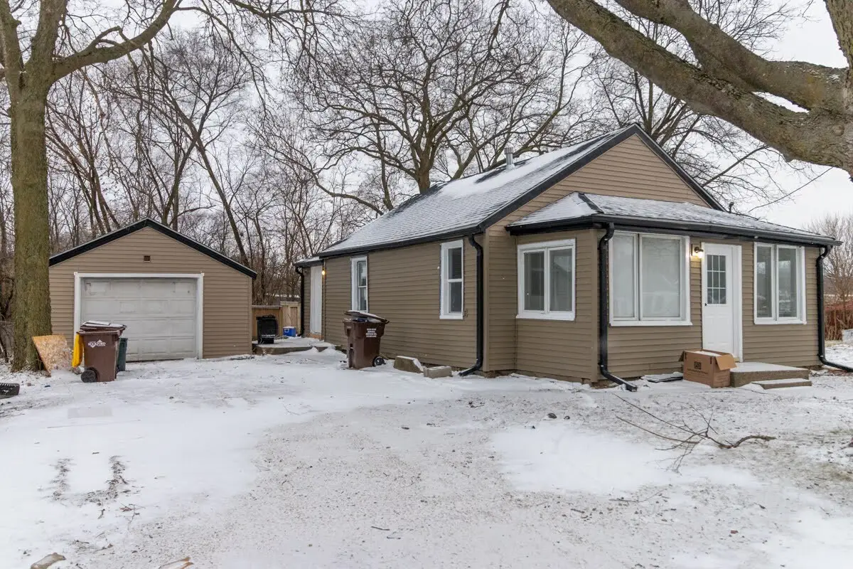 821 Sawyer Road, Rockford, IL 61109 - Image #1