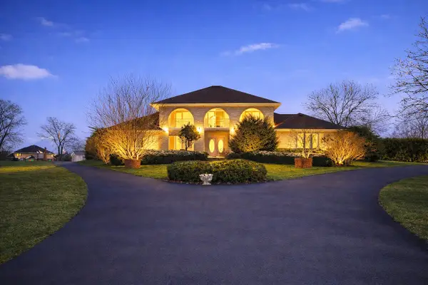 13335 Silver Fox Drive, Lemont, IL 60439