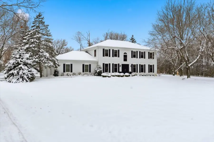 12 Crestview Lane, Lake Barrington, IL 60010 - Image #3