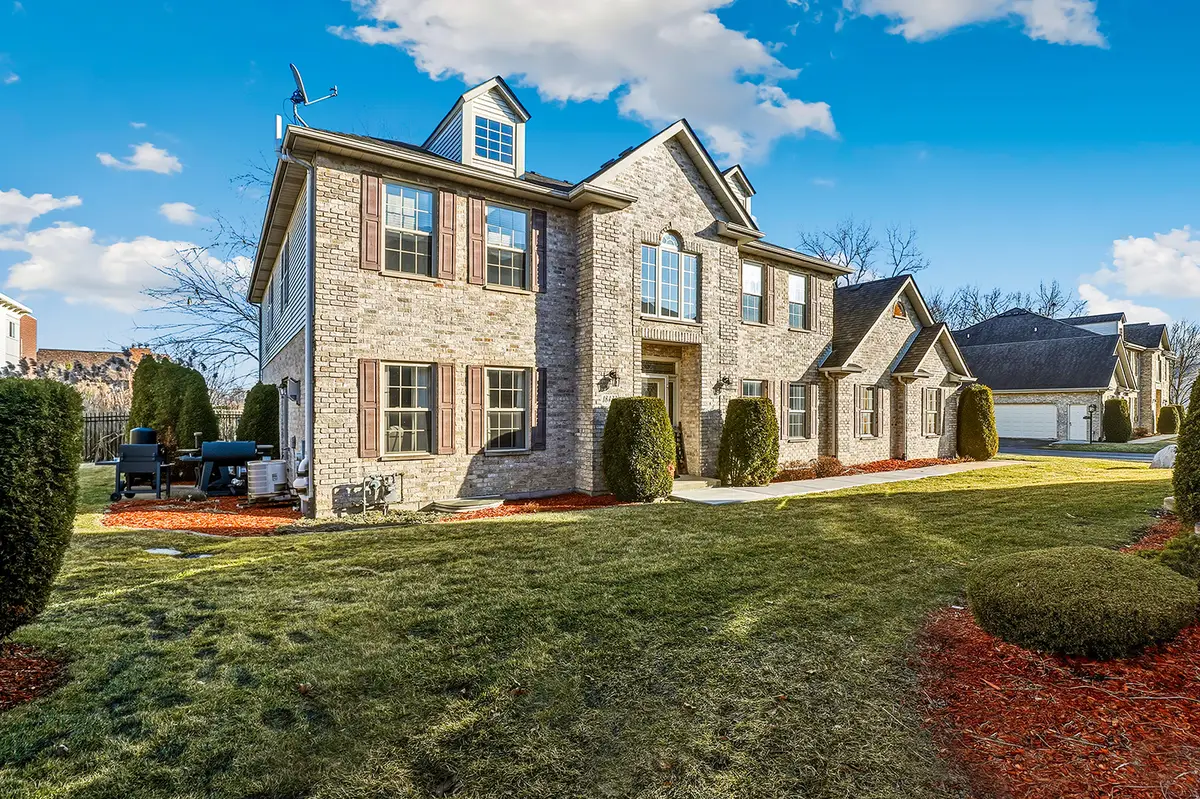 18423 Stonecreek Drive, Hazel Crest, IL 60429 - Image #1