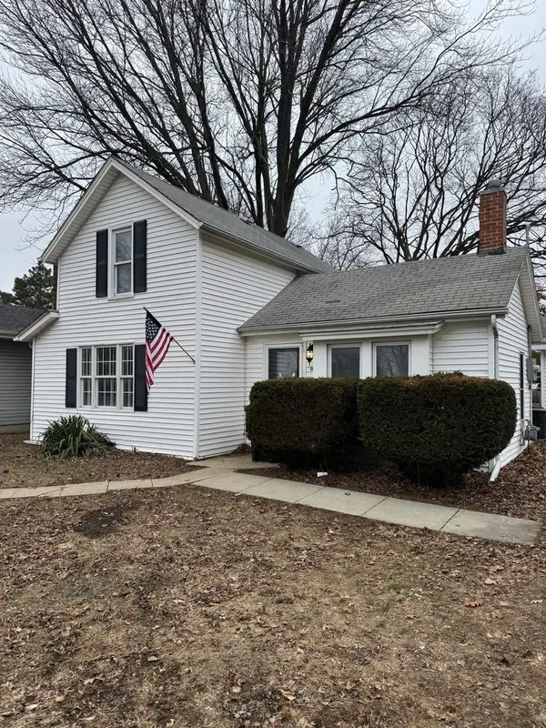 108 E Cleveland Street, Heyworth, IL 61745