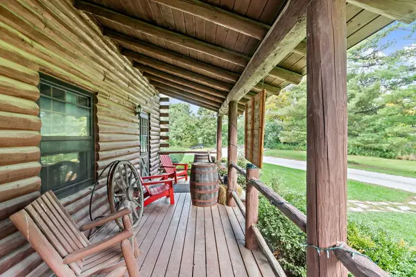 29650 N Garland Road, Wauconda, IL 60084