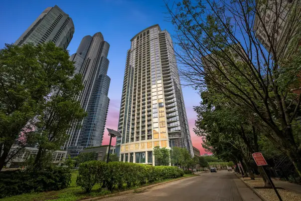 1235 S Prairie Avenue #2406, Chicago, IL 60605