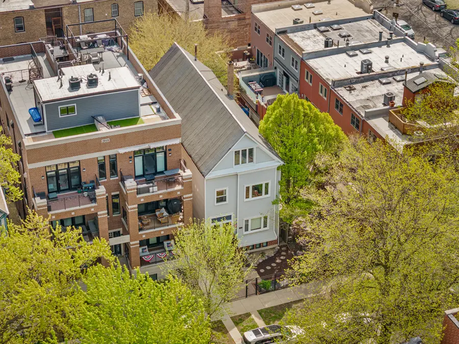 3809 N Kenmore Avenue, Chicago, IL 60613 - Image #2