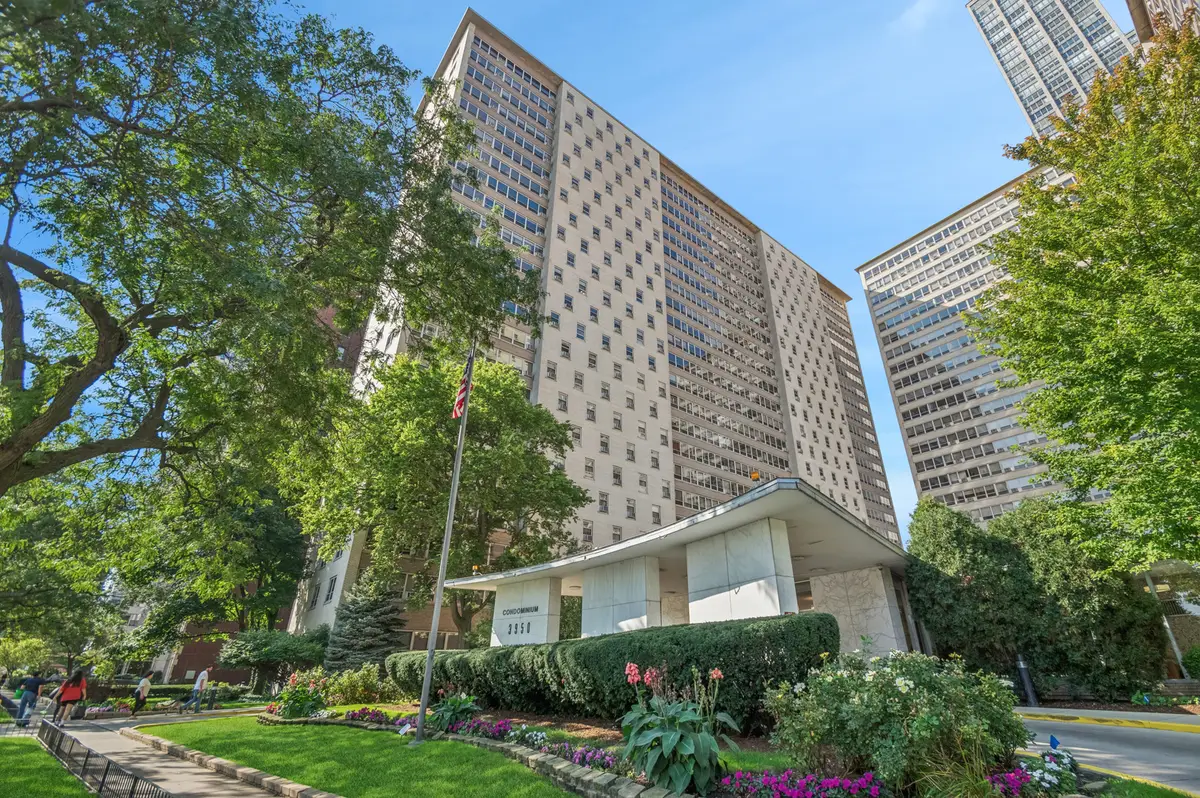 3950 N Lake Shore Drive #2125, Chicago, IL 60613 - Image #1