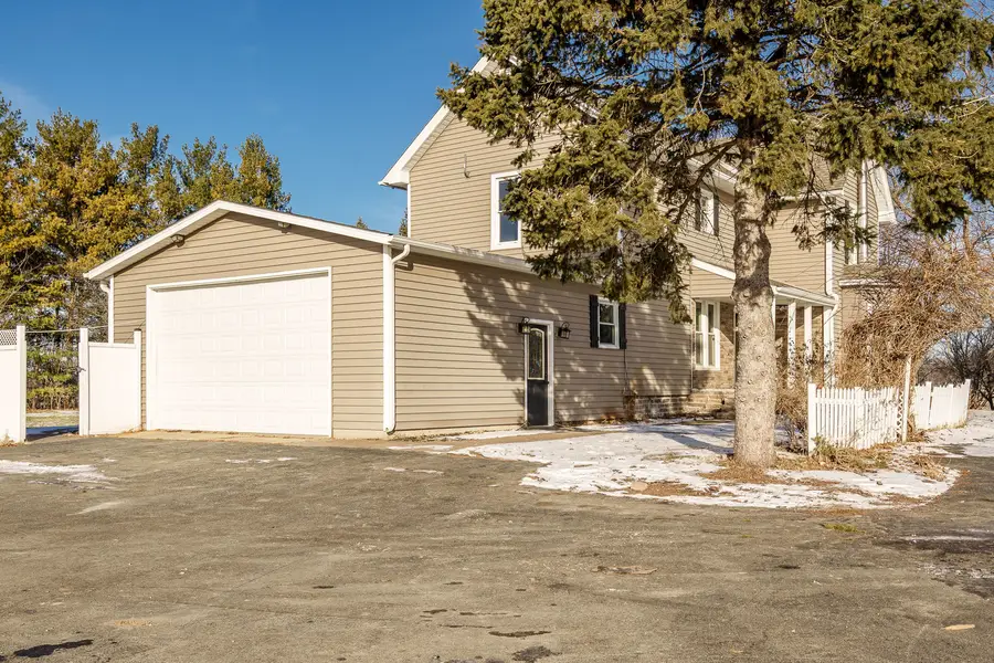 7421 Squaw Prairie Road, Belvidere, IL 61008 - Image #3