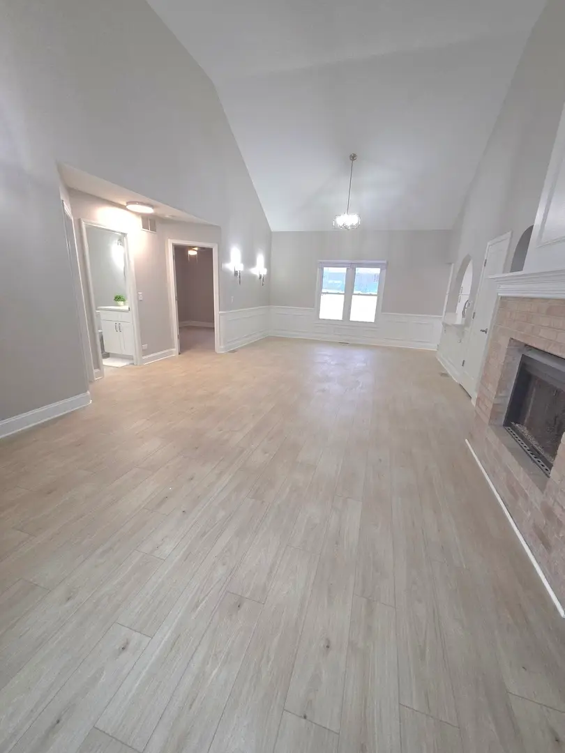 Address Withheld By Seller, Naperville, IL 60564 - Image #2