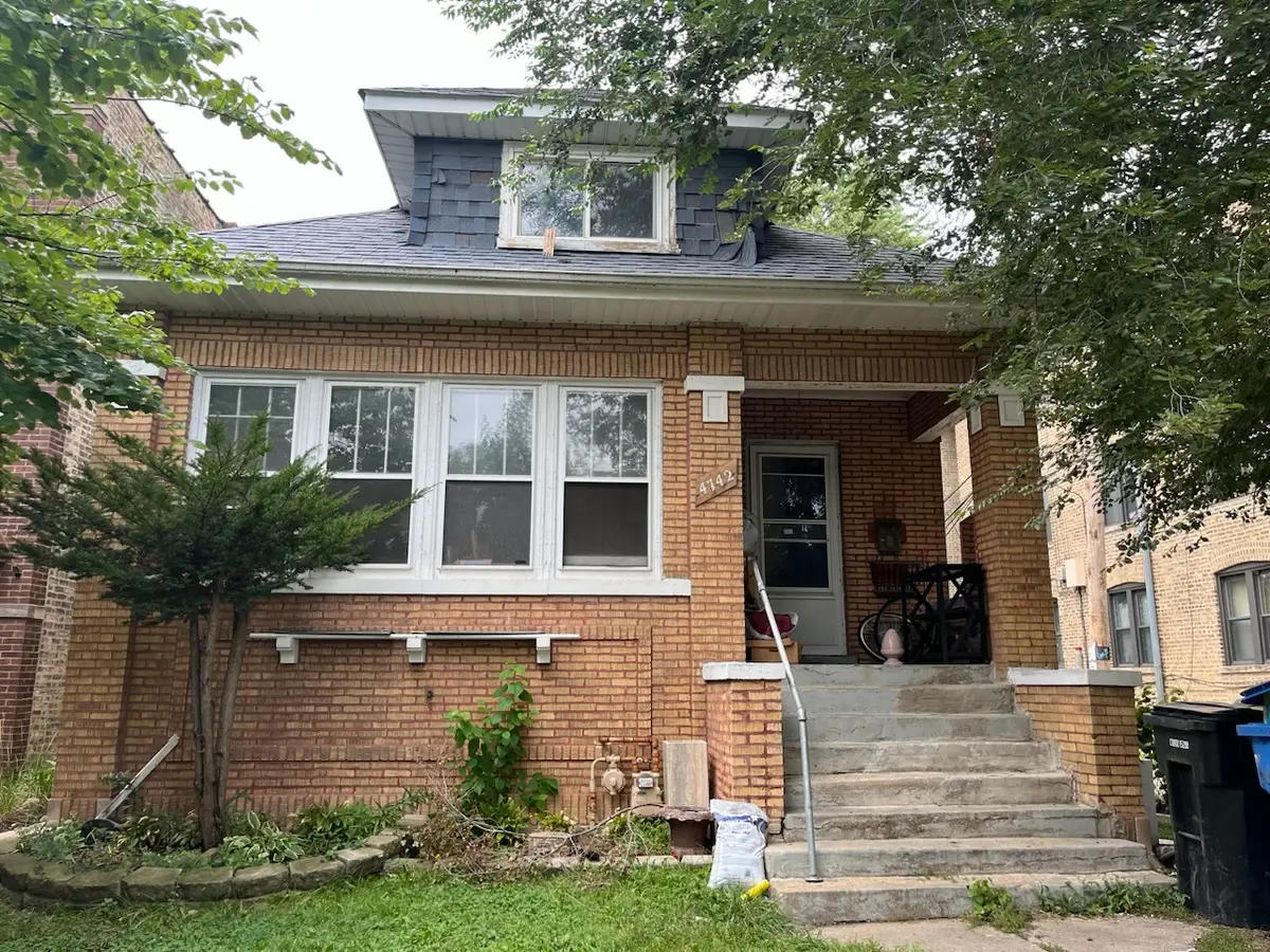 4742 N Kilpatrick Avenue, Chicago, IL 60630 - Image #1