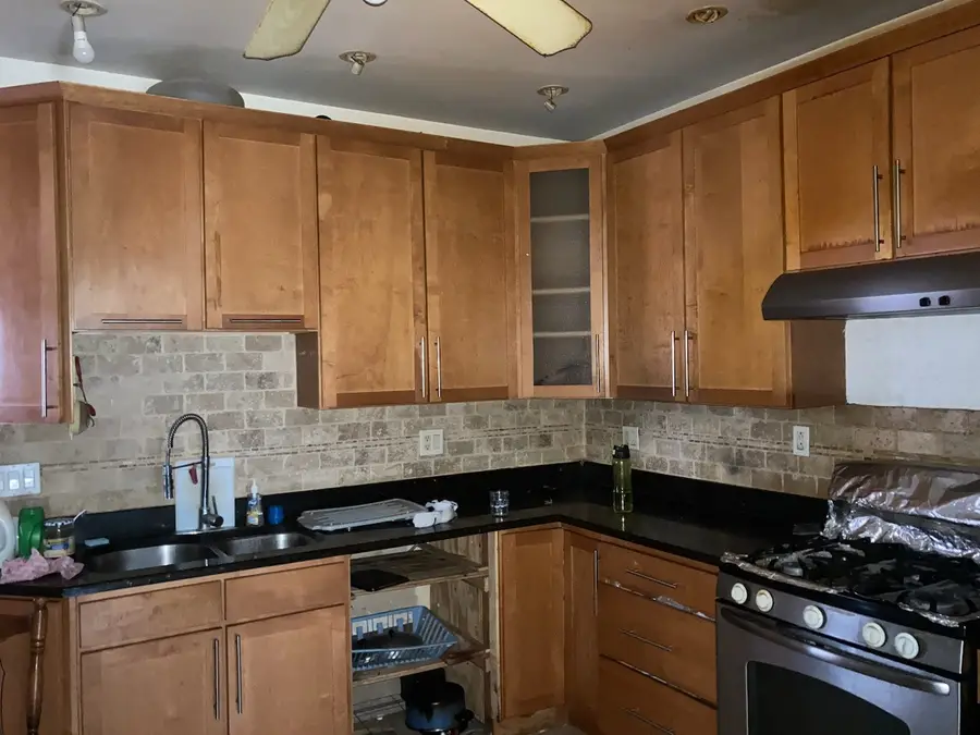 4742 N Kilpatrick Avenue, Chicago, IL 60630 - Image #3