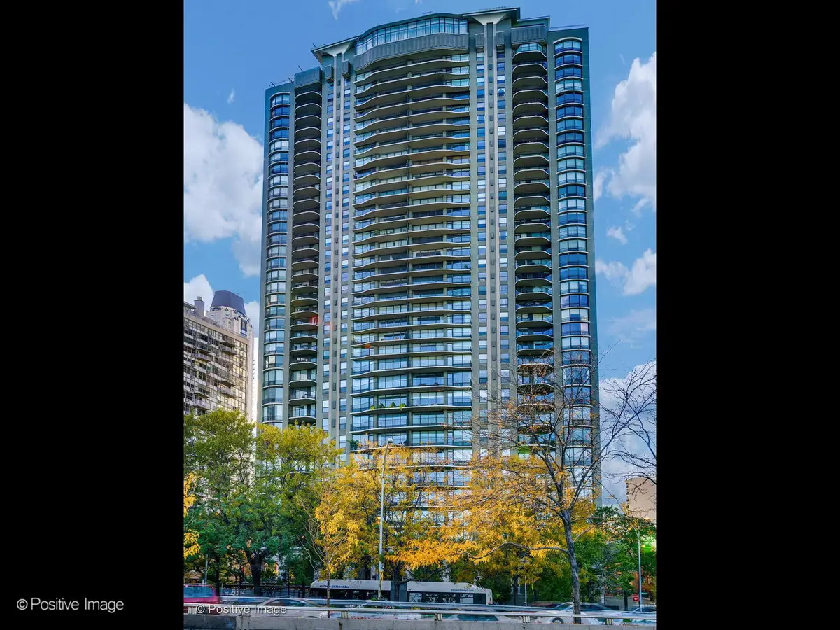 1040 N Lake Shore Drive #17D, Chicago, IL 60611 - Image #1