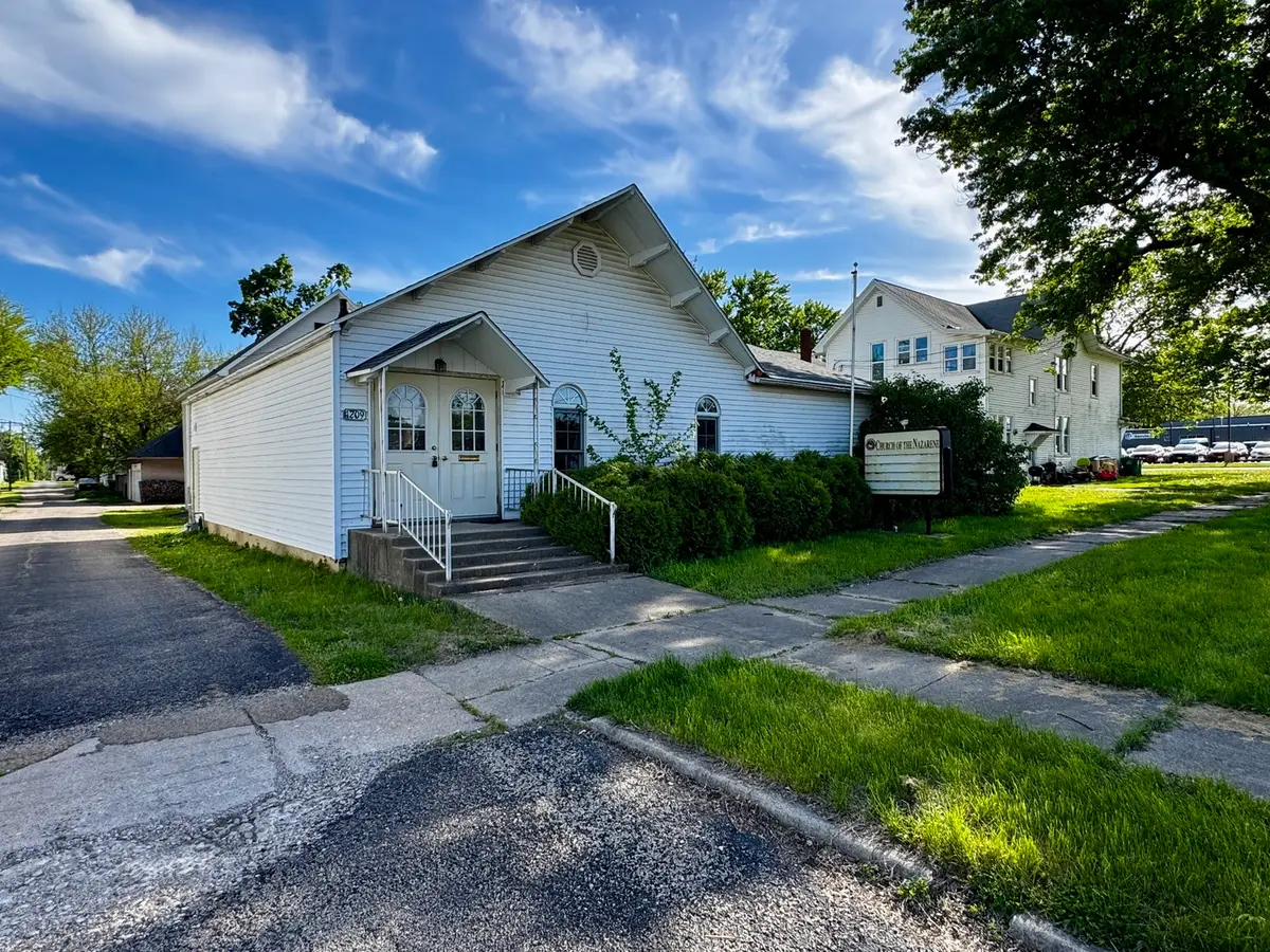 1209 6th Street, Mendota, IL 61342 - #1