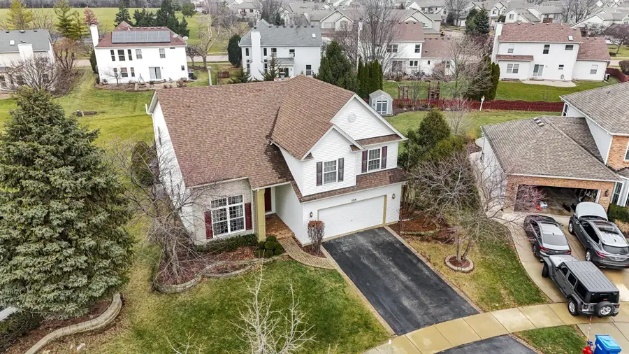 2578 Crestview Drive, Aurora, IL 60502 - Image #2