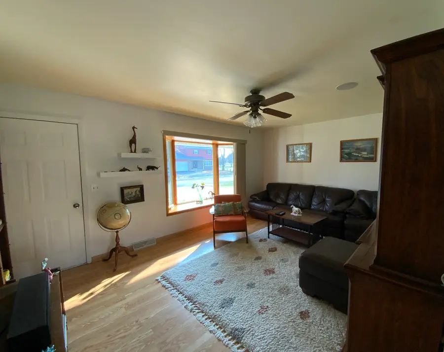 301 N View Street, Hinckley, IL 60520 - Image #3