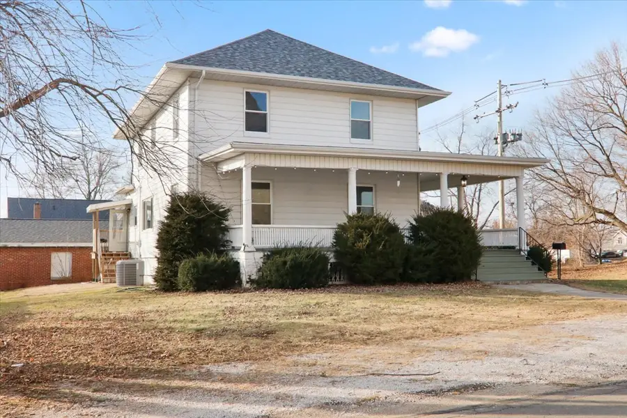 201 S Main Street, Le Roy, IL 61752 - Image #2