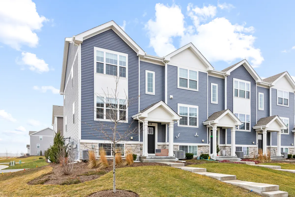 814 Briar Glen Court, Hampshire, IL 60140 - Image #1