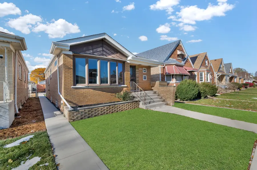 5630 S Melvina Avenue, Chicago, IL 60638 - Image #2