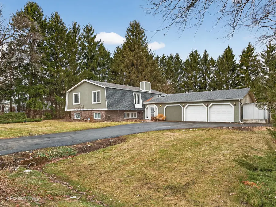 Address Withheld By Seller, Saint Charles, IL 60175 - Image #2