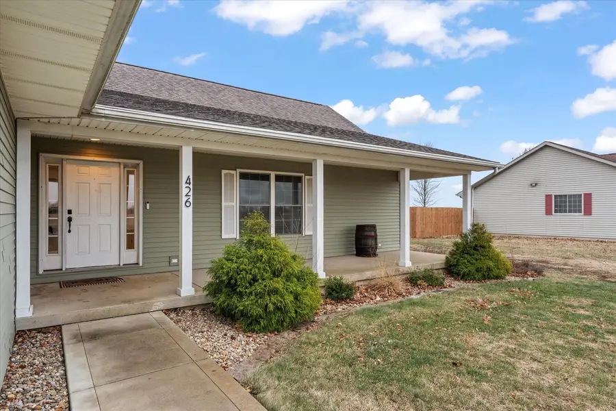 426 E Newton Street, Mansfield, IL 61854 - Image #3