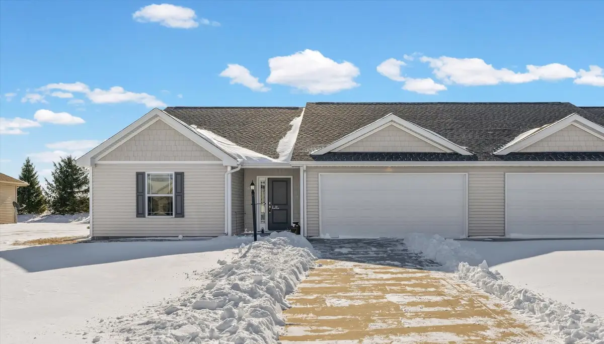 610 Sedgegrass Drive, Champaign, IL 61822 - Image #1