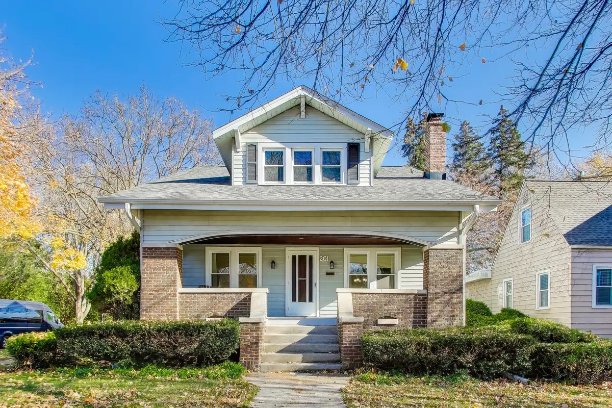 201 S Mitchell Avenue, Arlington Heights, IL 60005 - Image #1