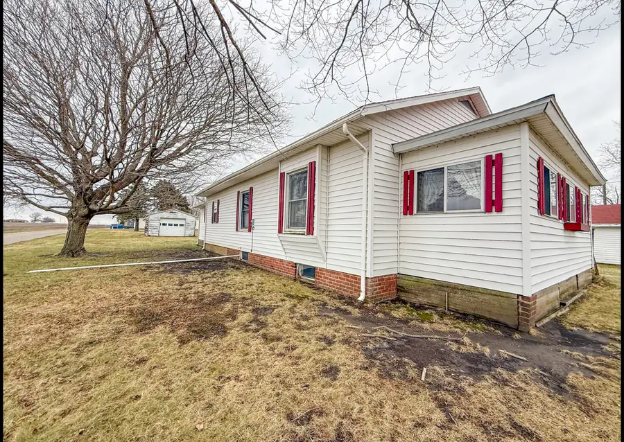 408 W Franklin Street, Fithian, IL 61844 - Image #3