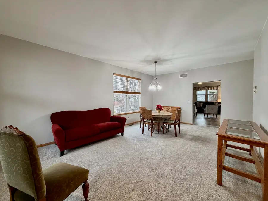 681 Ryegrass Trail, Aurora, IL 60504 - Image #2