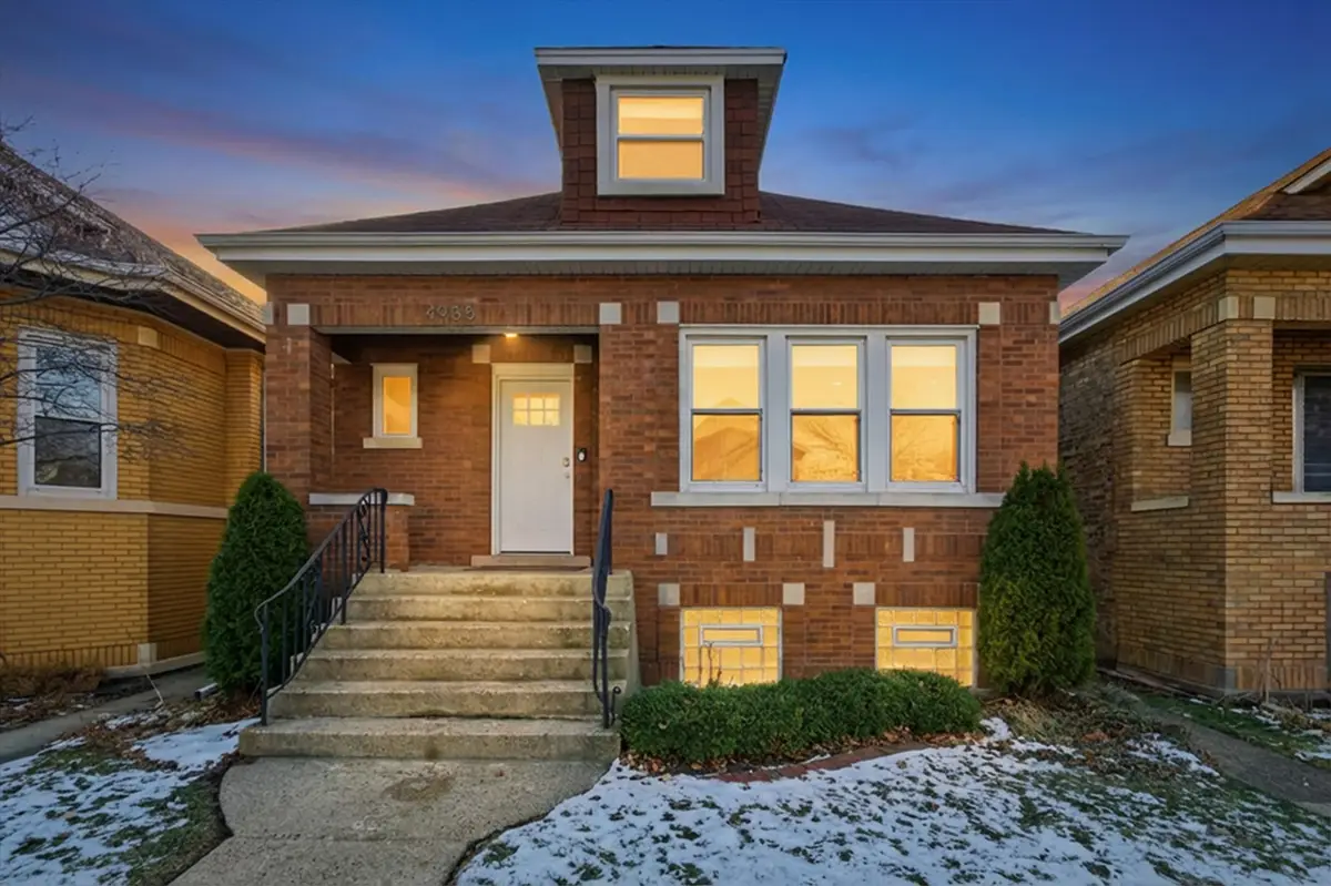 4935 W Carmen Avenue, Chicago, IL 60630 - Image #1