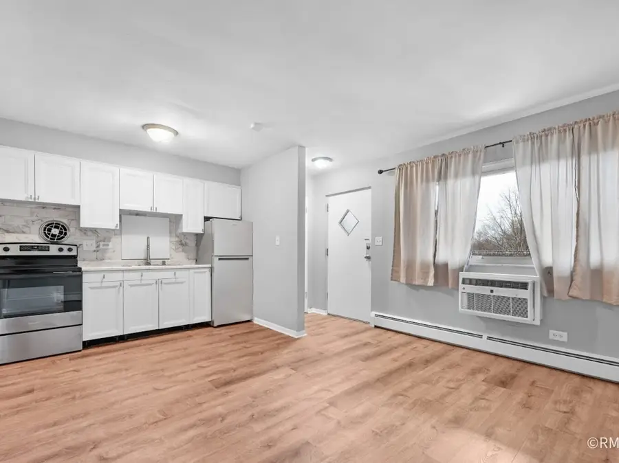 16 N Garfield Street #2L, Lombard, IL 60148 - Image #3