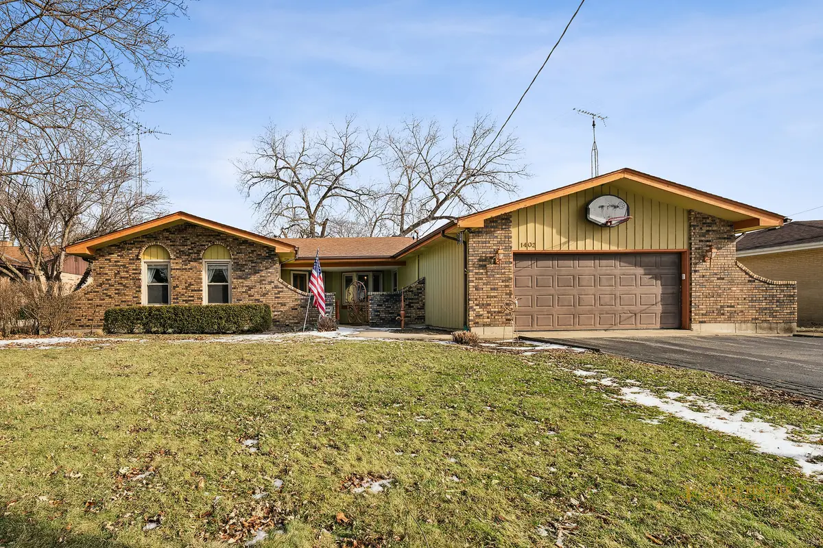 1402 N Millstream Drive, McHenry, IL 60050 - Image #1