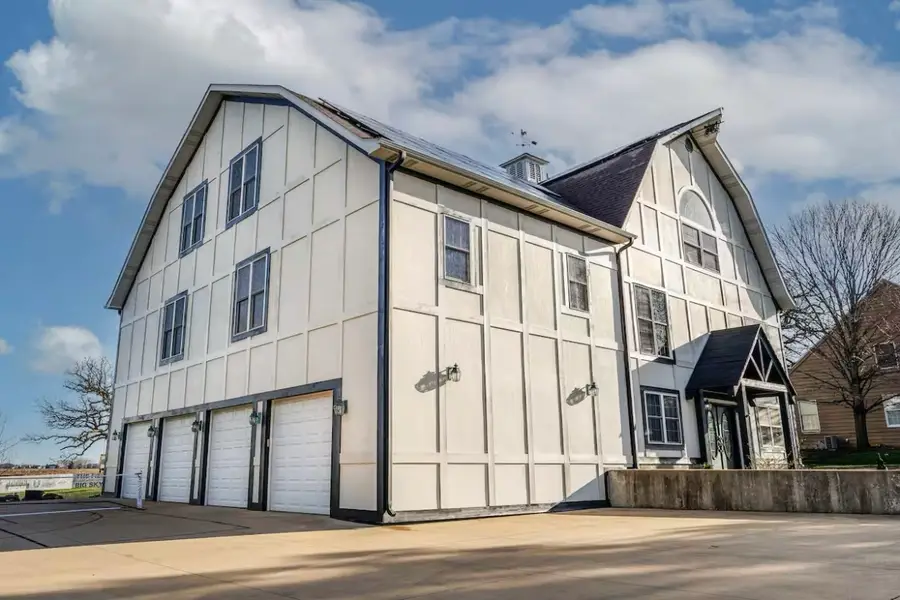 9439 Corneils Road, Bristol, IL 60512 - Image #2