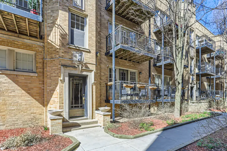 2243 N Lincoln Avenue #1B, Chicago, IL 60614 - Image #2