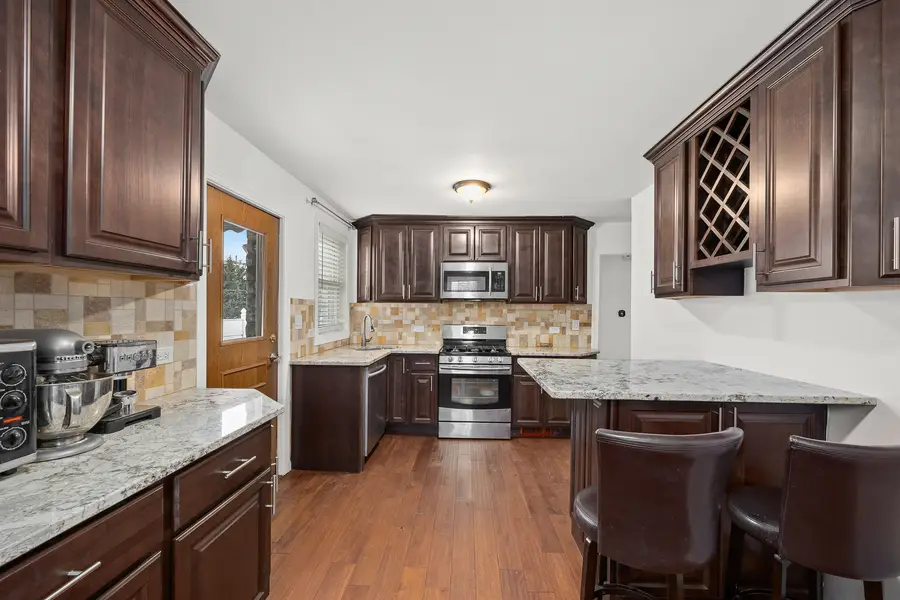 4646 River Road, Schiller Park, IL 60176 - Image #2