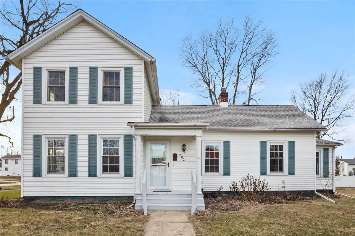202 N Cherry Street, El Paso, IL 61738 - Image #1