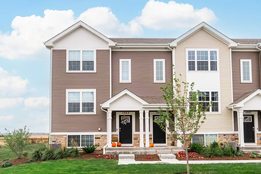 1053 Briar Glen Court, Hampshire, IL 60140 - Image #2