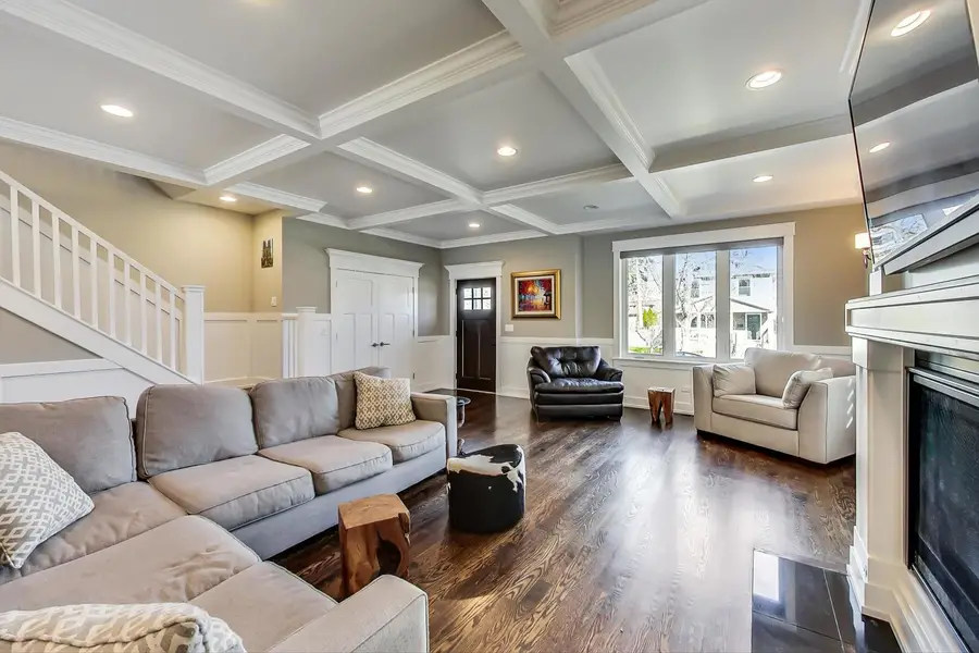 6555 N Oxford Avenue, Chicago, IL 60631 - Image #3