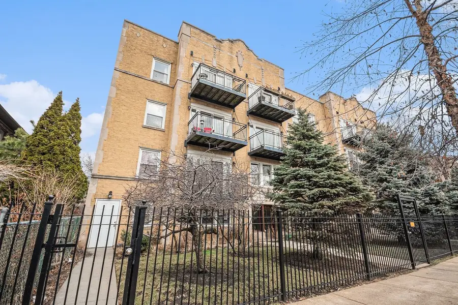2008 W Greenleaf Avenue #3W, Chicago, IL 60645 - Image #3