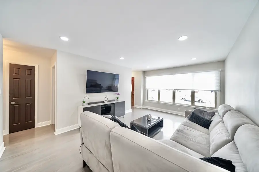 7122 W Agatite Avenue, Norridge, IL 60706 - Image #3