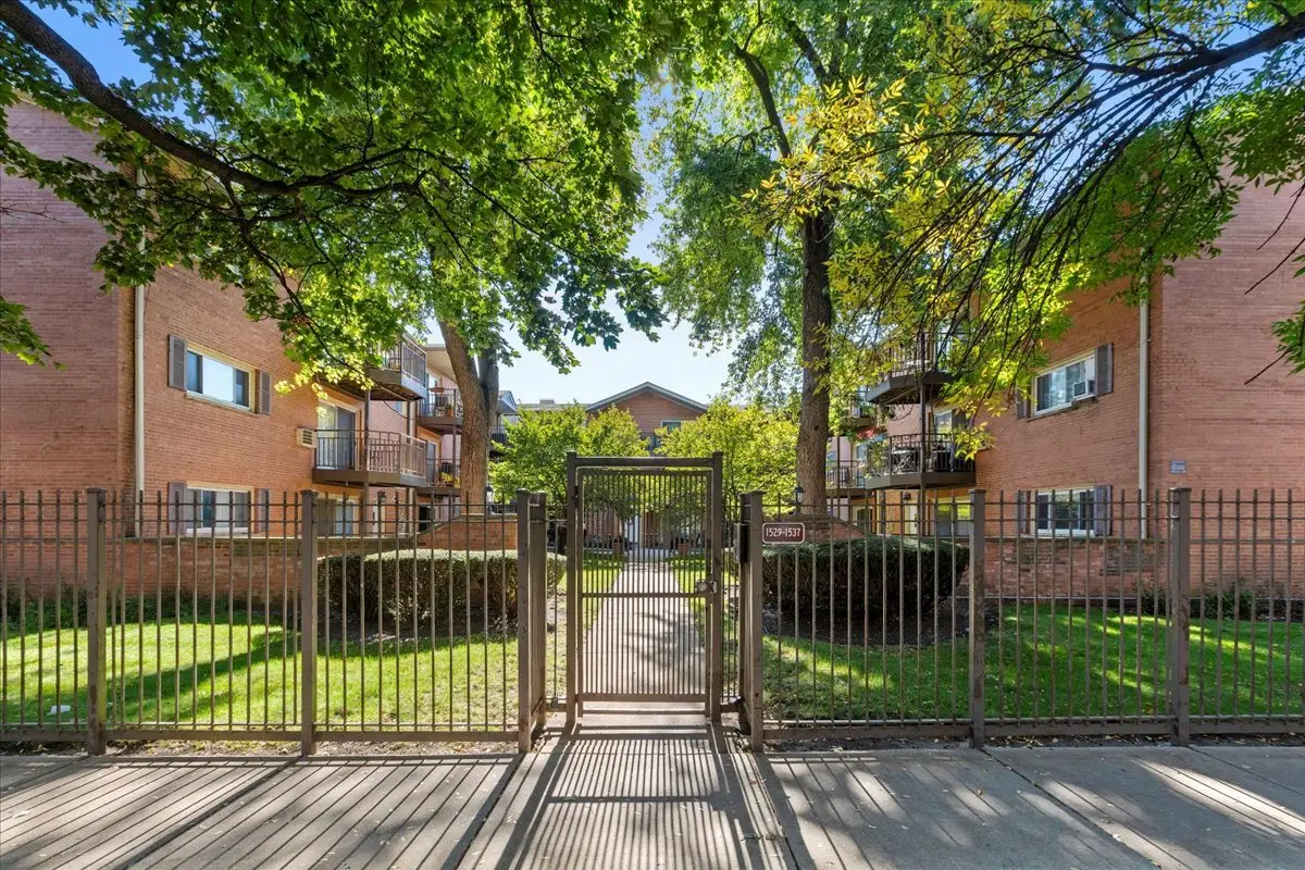 1537 W Farwell Avenue #1N, Chicago, IL 60626 - Image #1
