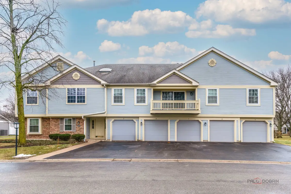 1228 Bradwell Lane #A, Mundelein, IL 60060 - Image #1