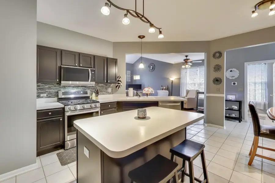 2487 Stonegate Road, Algonquin, IL 60102 - Image #3