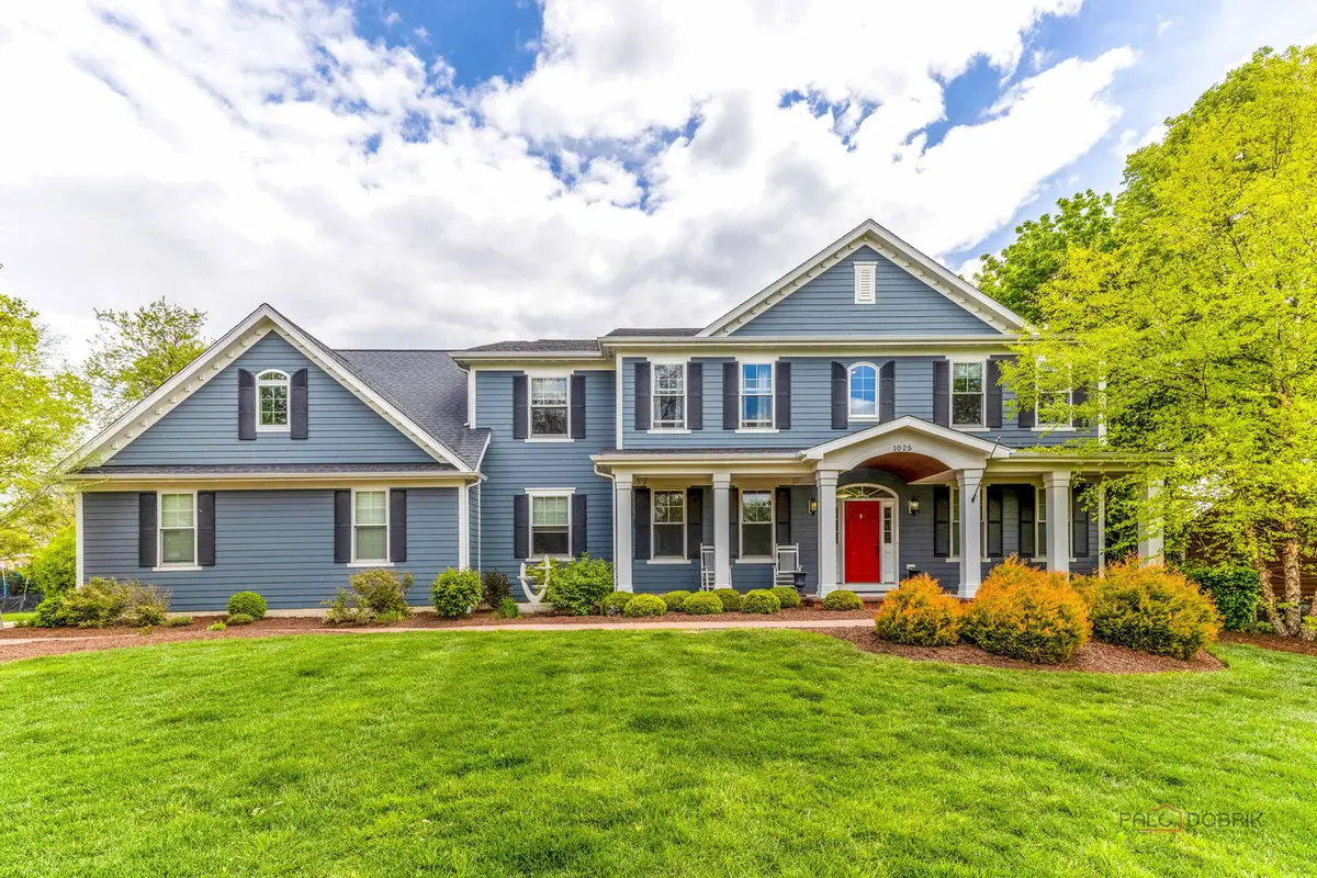 1025 S Vail Avenue, Arlington Heights, IL 60005 - #1