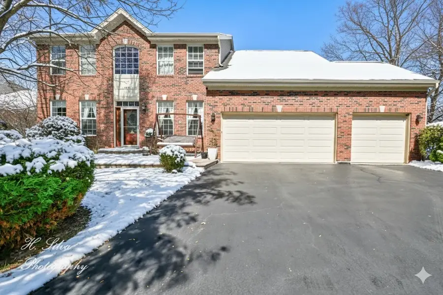 496 Oakhurst Lane, Carpentersville, IL 60110 - Image #2