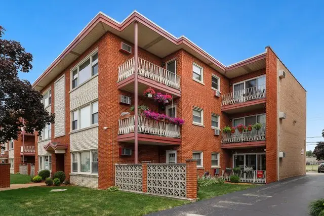 3023 N Paris Avenue #108, River Grove, IL 60171 - Image #1