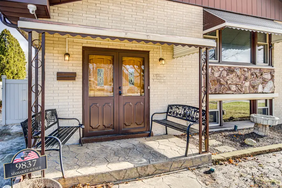 9837 Massasoit Avenue, Oak Lawn, IL 60453 - Image #3