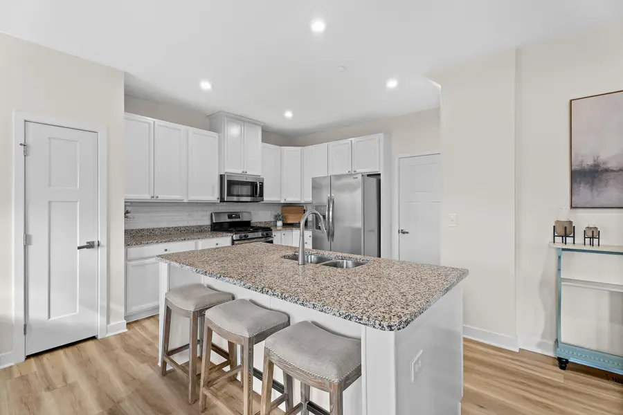 1053 Sears Circle, Elburn, IL 60119 - Image #3