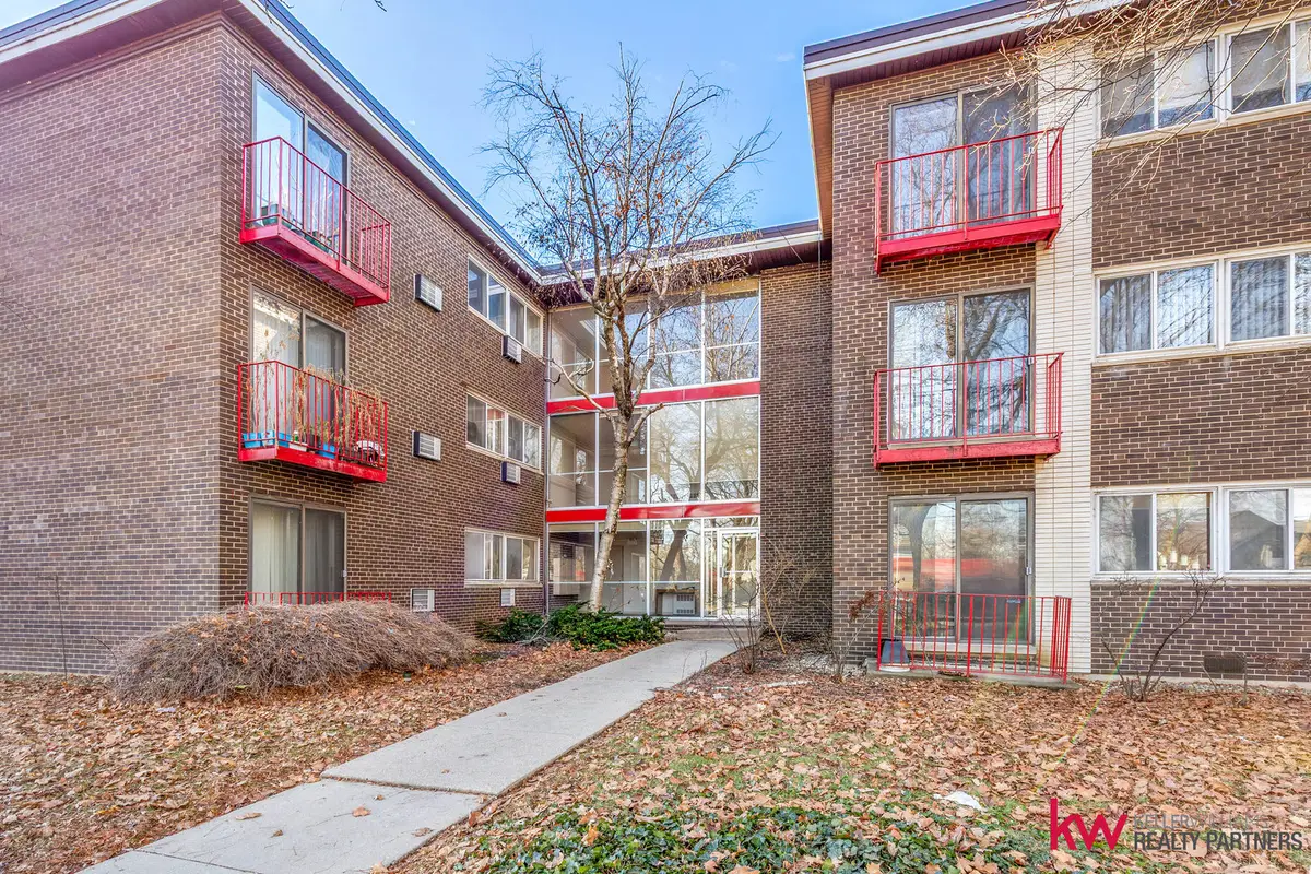 8500 Skokie Boulevard #3A, Skokie, IL 60077 - Image #1