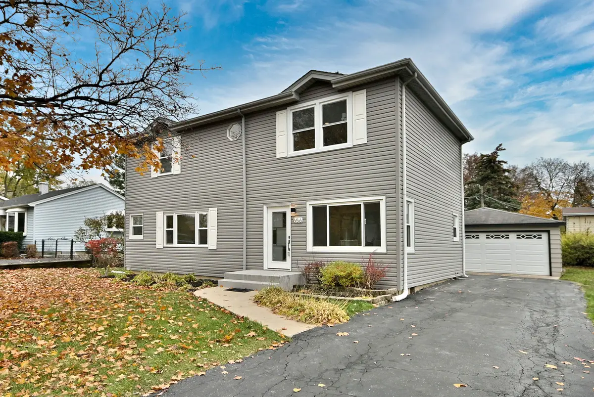 656 W Comstock Avenue, Elmhurst, IL 60126 - Image #1