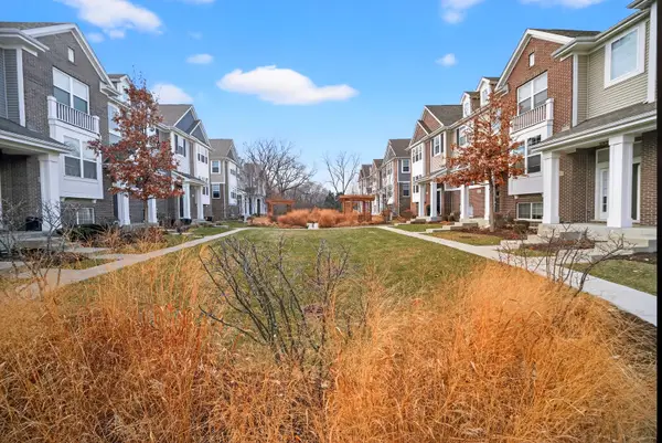 1437 N Charles Avenue, Naperville, IL 60563