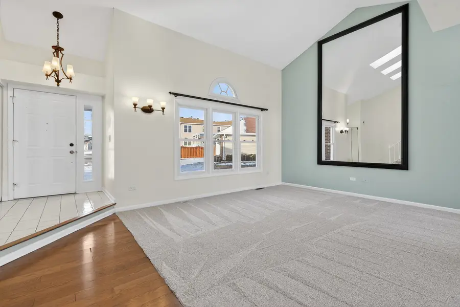 607 Wainsford Drive, Hoffman Estates, IL 60169 - Image #3